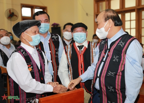 Chủ tịch nước Nguyễn Xuân Phúc dự “Ngày hội Đại đoàn kết toàn dân tộc” tại tỉnh Quảng Nam